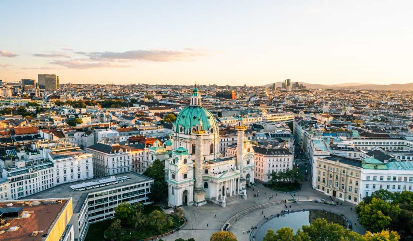 Read more about the article Where to Stay in Vienna: The Best Neighborhoods for Your Visit