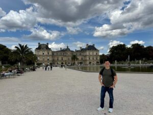 Read more about the article Taking a Historical Walk Through Paris with Context Travel